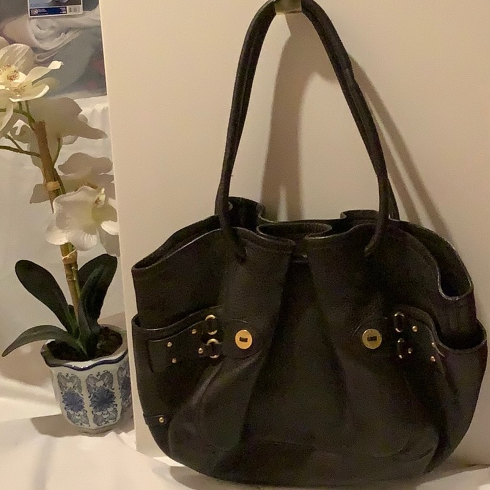 Cole Haan BROWN pebbled leather bag, snap closure great condition